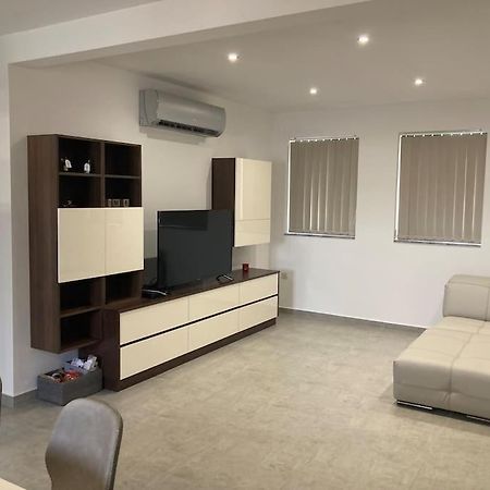 شقة Elegant Maisonette In Malta By Assetflow Pro مارساسكالا المظهر الخارجي الصورة