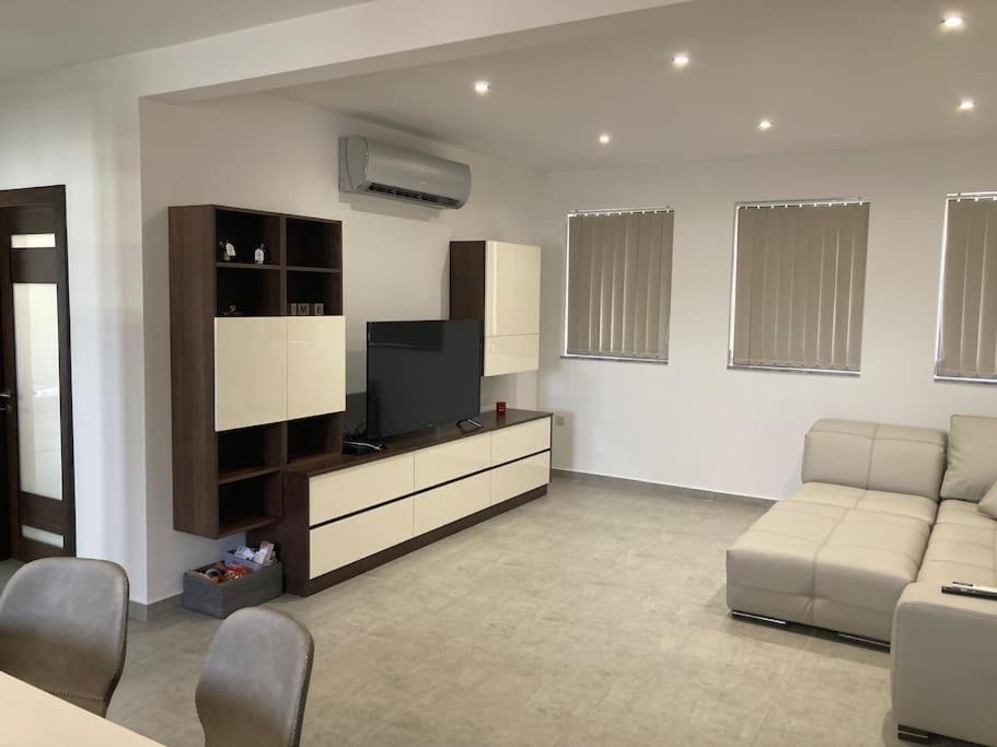 شقة Elegant Maisonette In Malta By Assetflow Pro مارساسكالا المظهر الخارجي الصورة